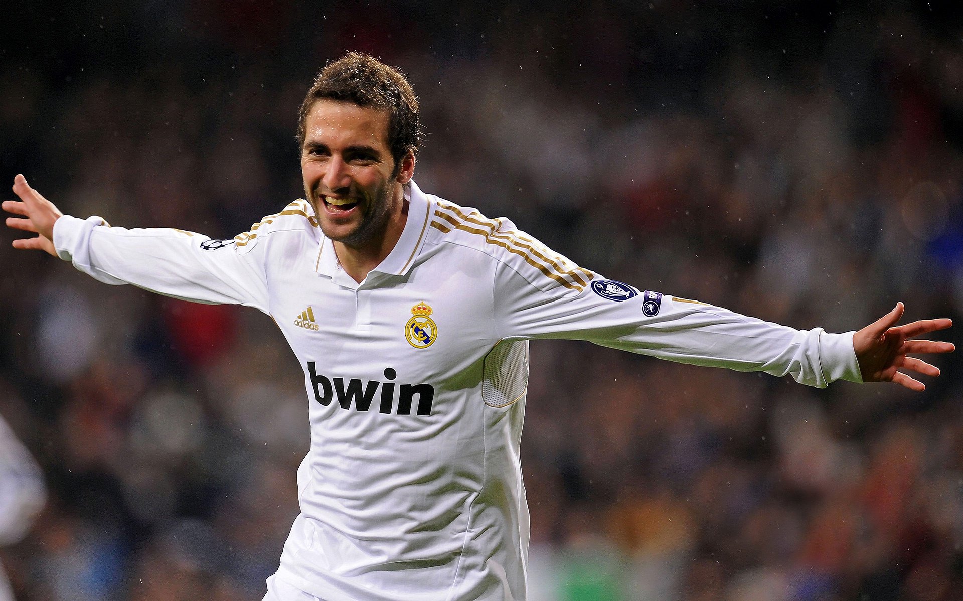 欧洲杯追梦之战：每一场都是走向历史的脚步，欧洲杯追梦之战_每一场都是走向历史的脚步吗