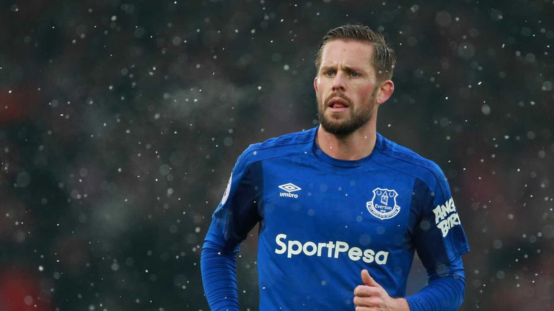 国家队是否重视对比赛录像的系统分析，国家队比赛足球